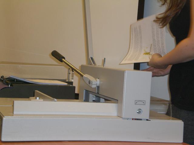 Paper Cutter